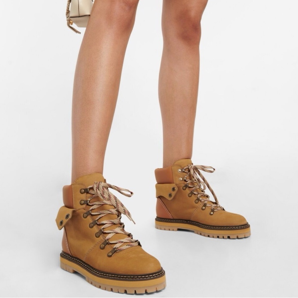 See by Chloe Eileen Hiking Boots Nubuck Leather Rubber Sole Lace Up Boots Size 8
